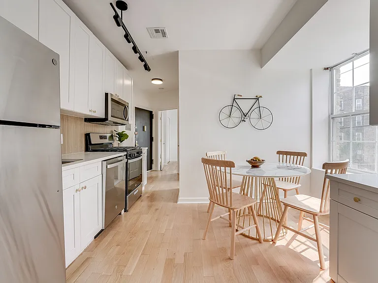 388 Communipaw Ave #2C — Photo 8