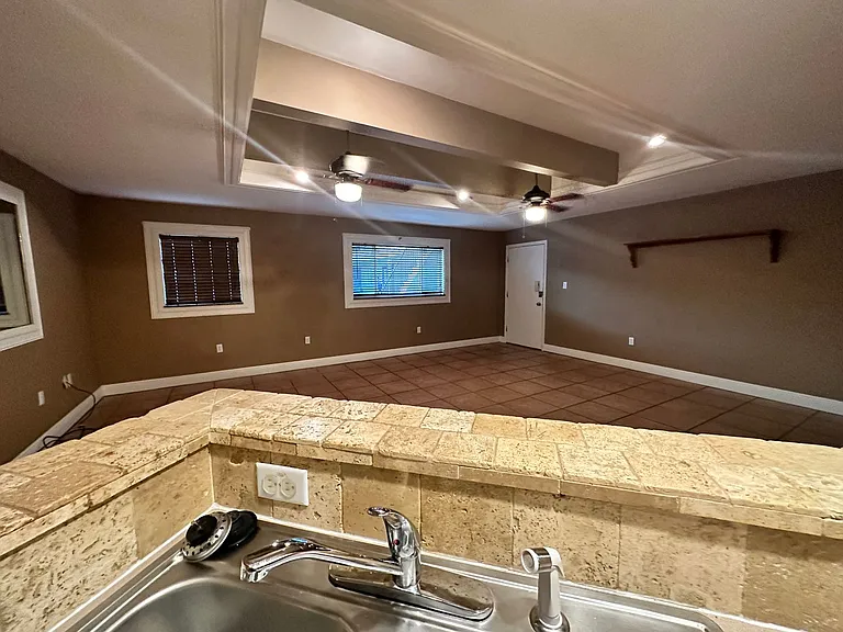 2135 Virginia Ave #8 — Photo 12