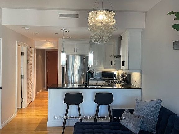 5th image of 90 George St #1405