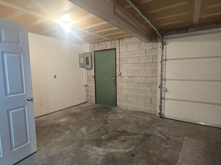 812 & 814 Saint Francis St — Photo 11