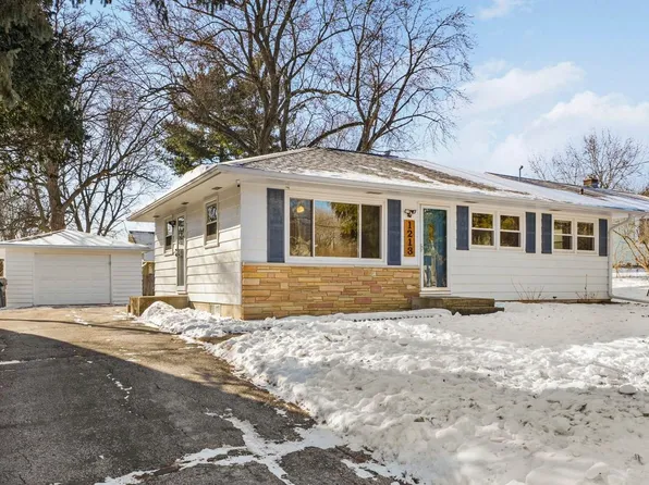 1213 Troy Dr, Madison, WI 53704