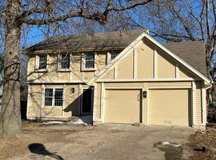 1812 S Clairborne Rd, Olathe, KS 66062