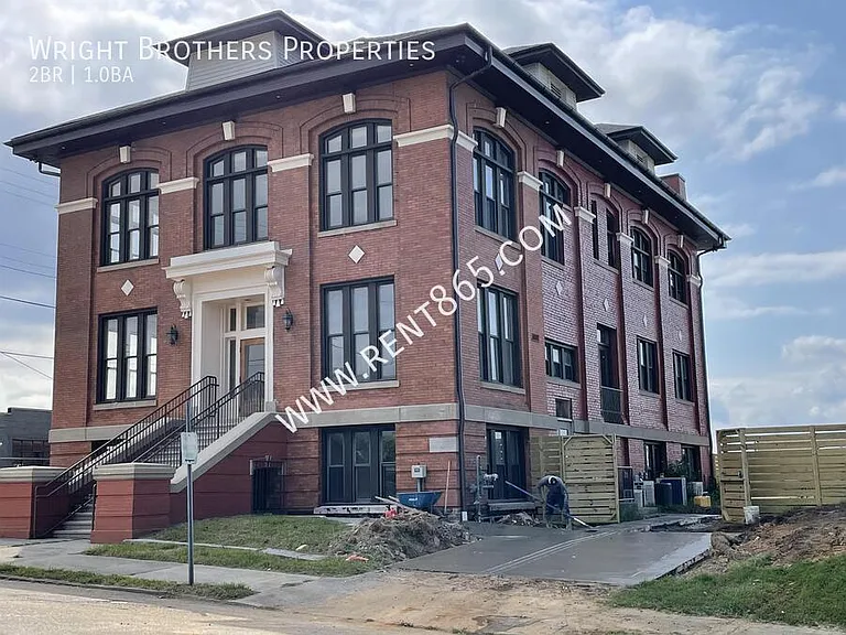 114 Dameron Ave #102 — Photo 16