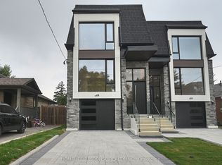 17B Pine Ave N, Mississauga, ON L5H 2P9
