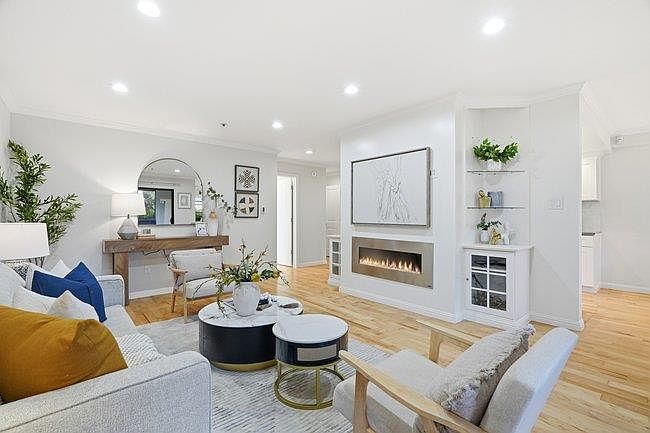 1st image of 410 Sheridan Ave APT 103
