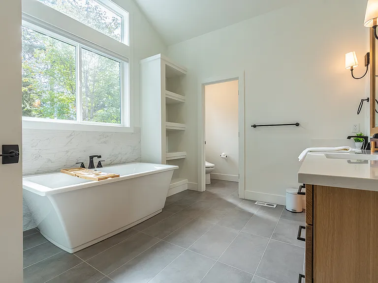 16713 SE 2nd Pl — Photo 13