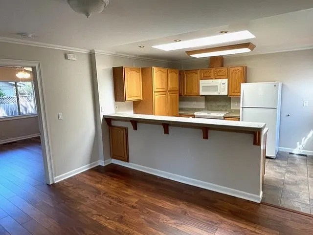 205 Ludell Dr — Photo 5