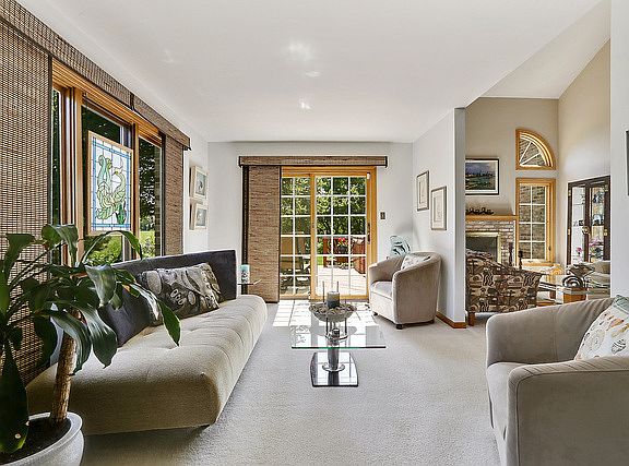5th image of 11430 Lakebrook Ct