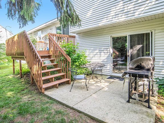 4th image of 5673 Mary Elizabeth Dr