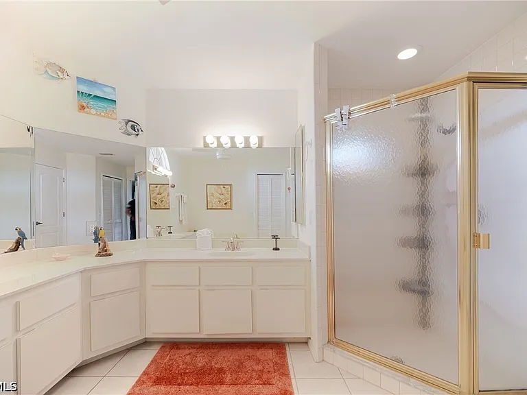 105 SW 39th Pl — Photo 16
