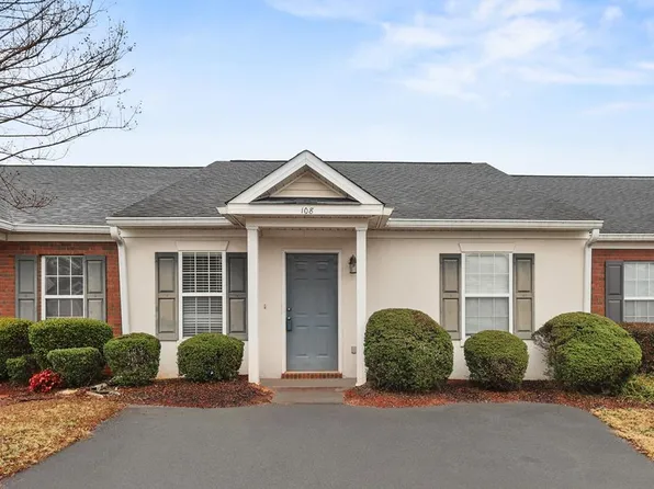 108 Leyland Ct, Greenwood, SC 29649