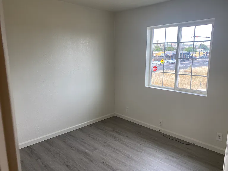 12 Highway Ave — Photo 25