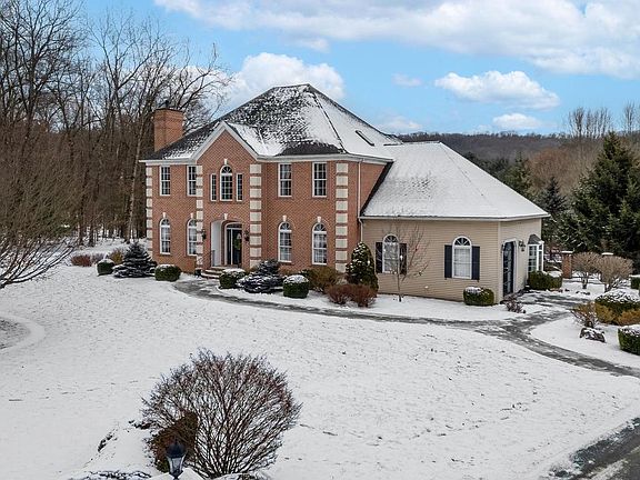 4th image of 293 Michael Rd