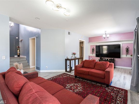 4th image of 4897 Penrose Ave