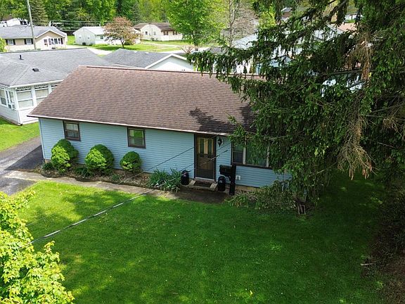 3rd image of 1 Parkridge Ct