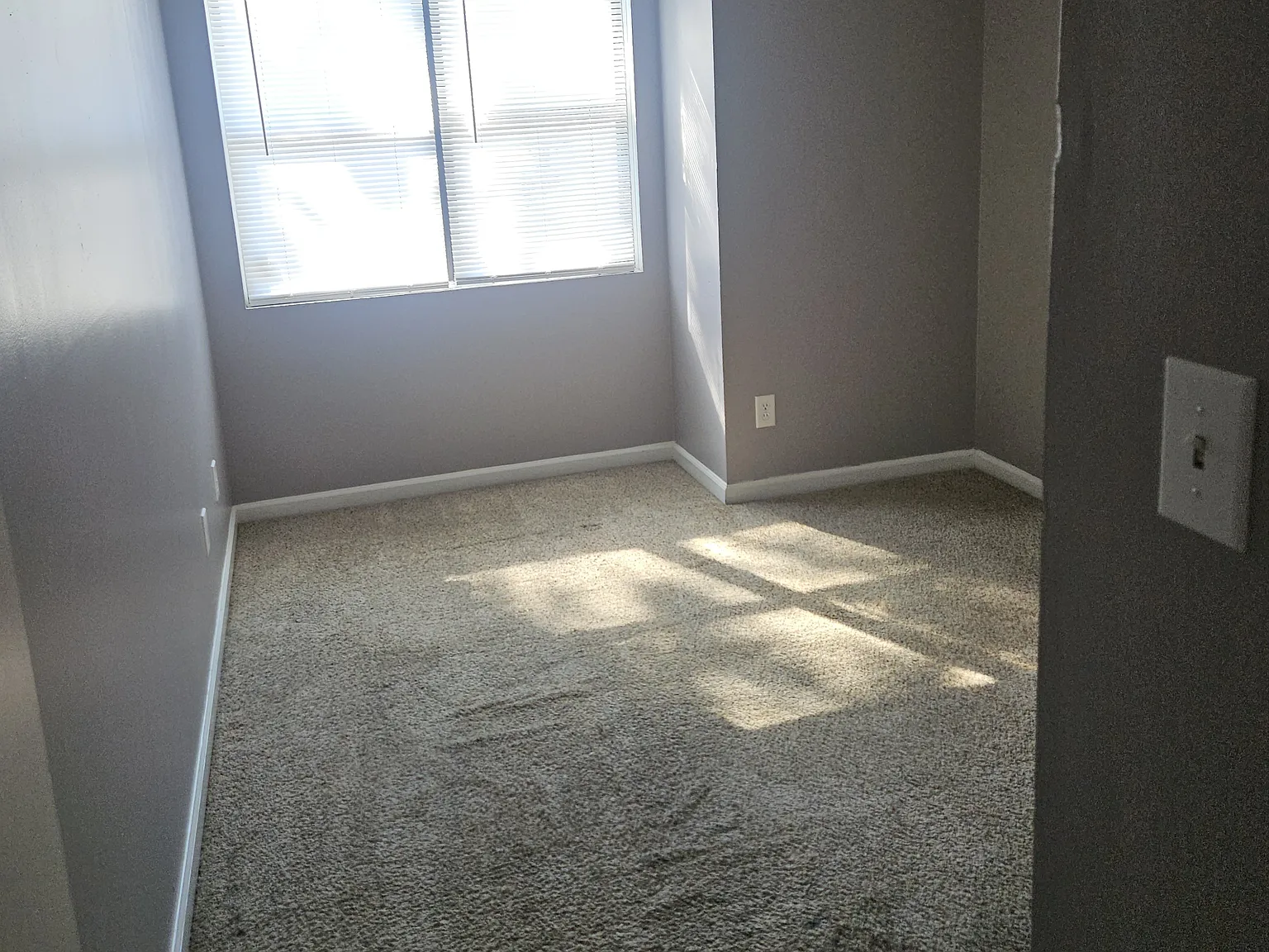 2 bed, 864 sqft, $895 — Photo 2