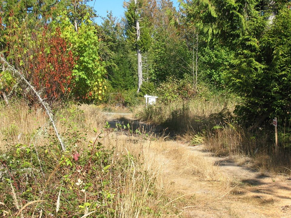 2nd image of 340 E Orchid Ln