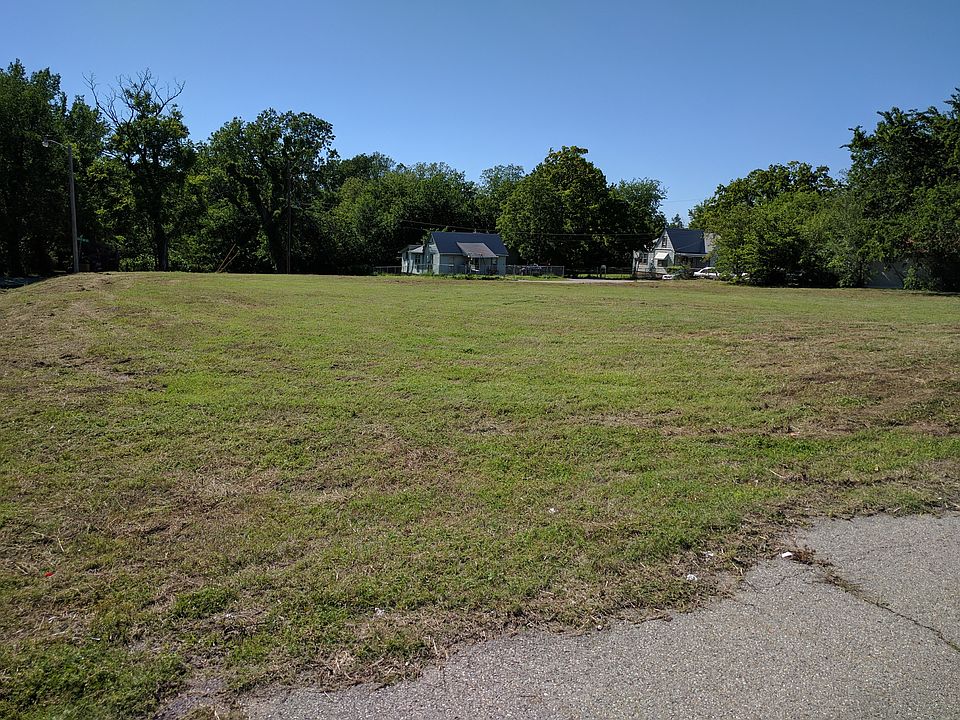 2nd image of 125 Mabelon Dr