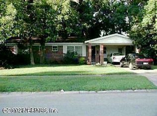 5618 Fargo Dr N, Jacksonville, FL 32207