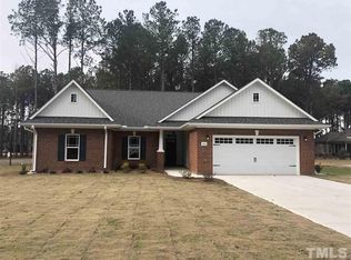 212 Crescent Dr, Dunn, NC 28334