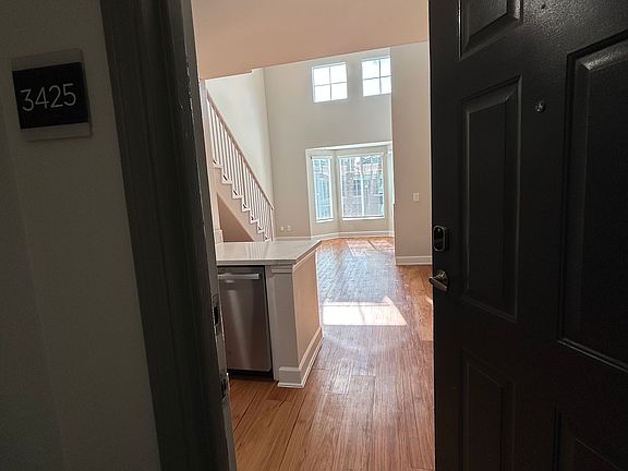4th image of 5552 W 6th St #3425