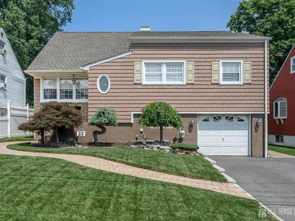 23 Hearthstone Ave, Fords, NJ 08863