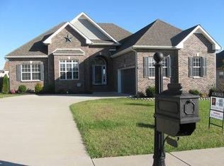 3239 Twelve Oaks Blvd, Clarksville, TN 37042