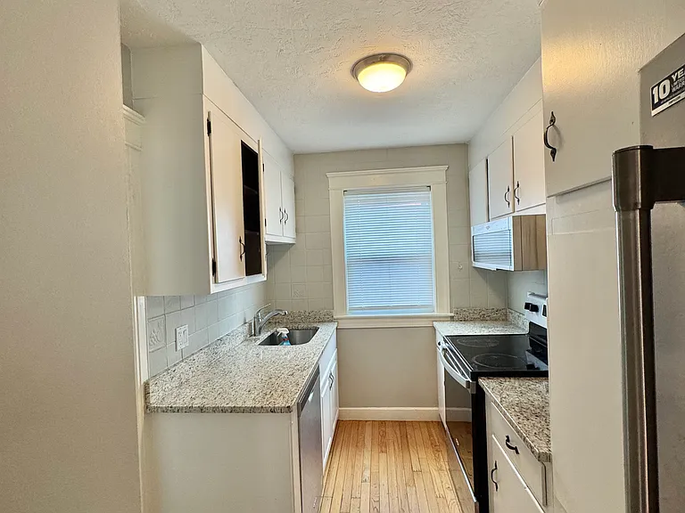 377 Shrewsbury St #2 — Photo 6
