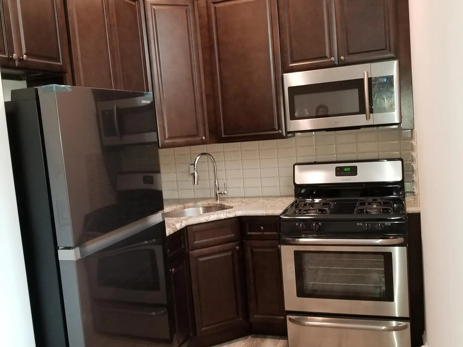 1 bed, 600 sqft, $1,600 — Photo 4