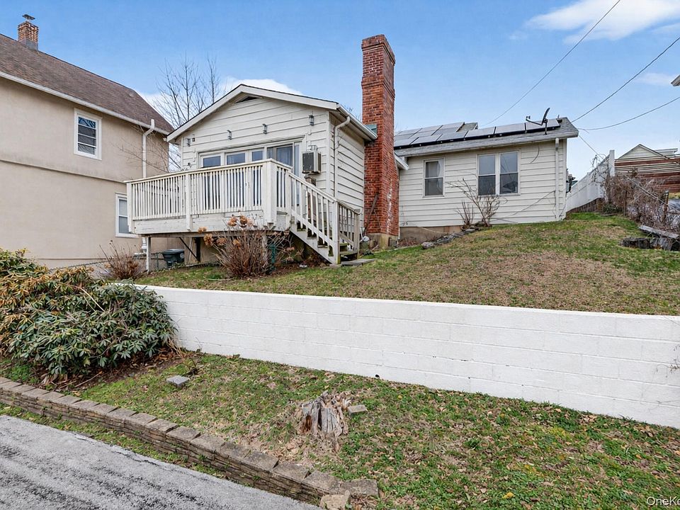 1st image of 560 Locust Avenue