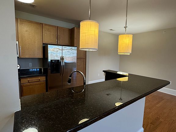 5th image of 601 Finsbury St APT 305