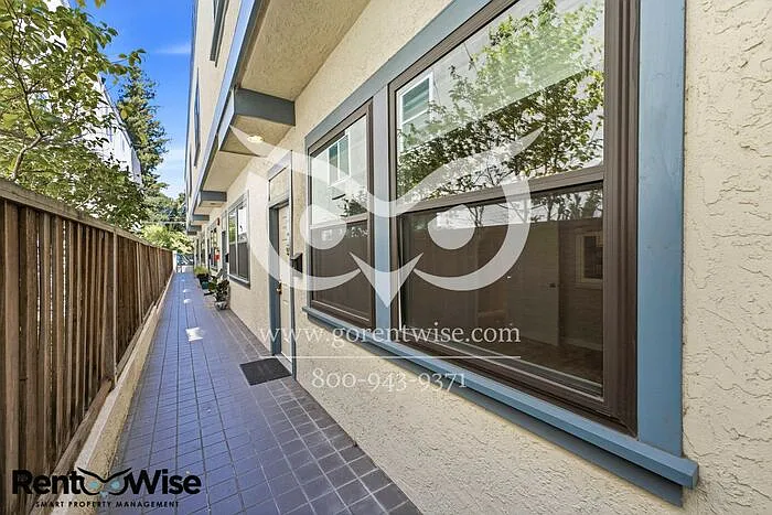 656 Cedar St #E — Photo 4