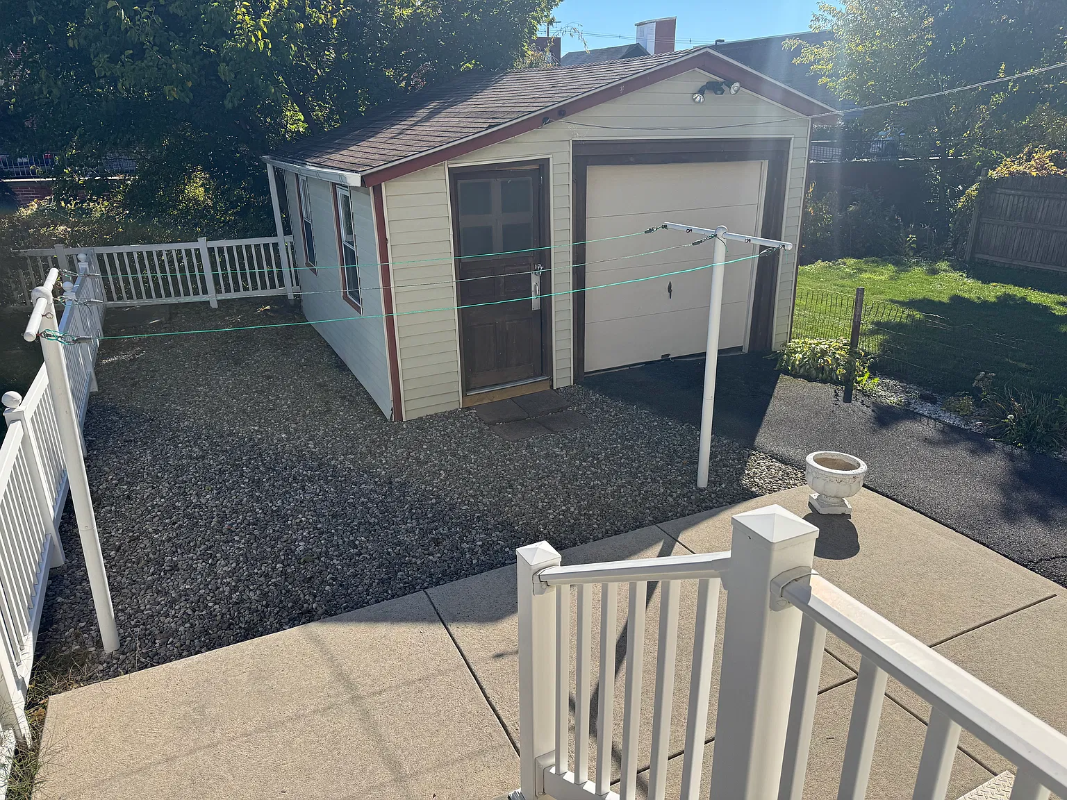 3 bed, 1.5 bath, 1208 sqft, $1,950 — Photo 4