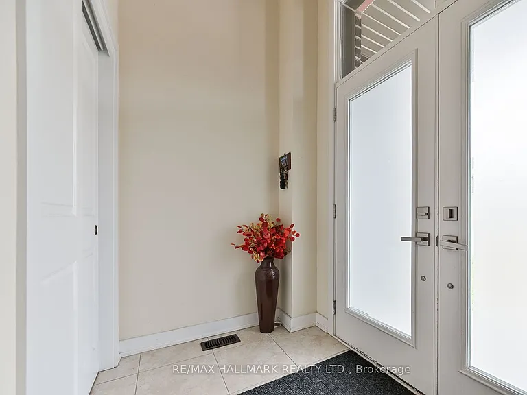 41 Anchusa Dr — Photo 5