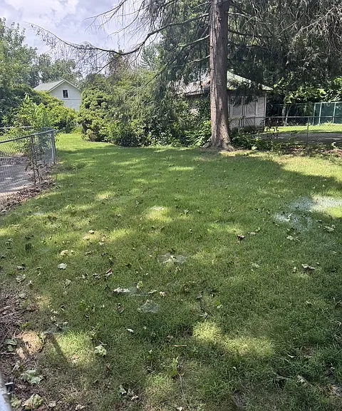 330 Hoover Ave — Photo 12