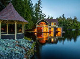 686 Bartlett Carry Rd, Saranac Lake, NY 12983