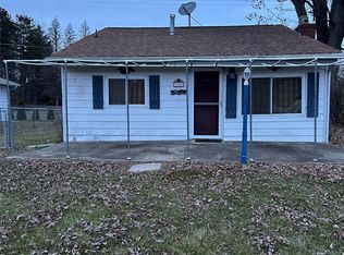 7357 Crest Rd, Lexington, MI 48450