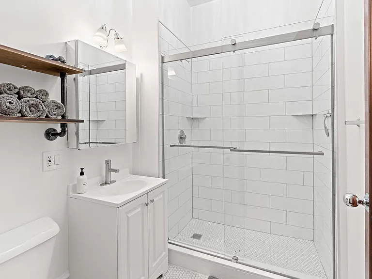 1400 W Chestnut St #1 — Photo 12