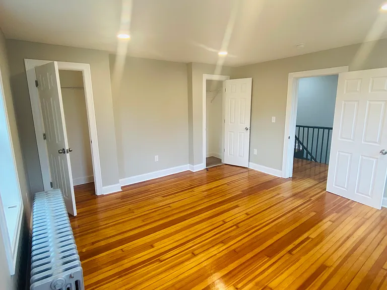 860 Windsor Ave #1 — Photo 19