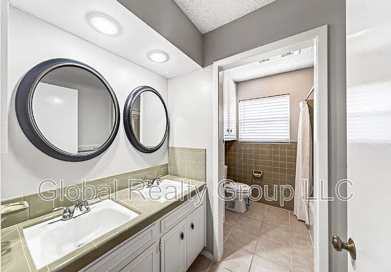412 Cordoba Dr — Photo 22