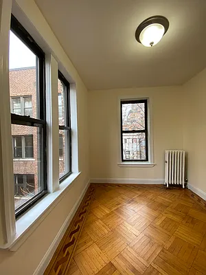 Rented by City Connections Realty | media 12