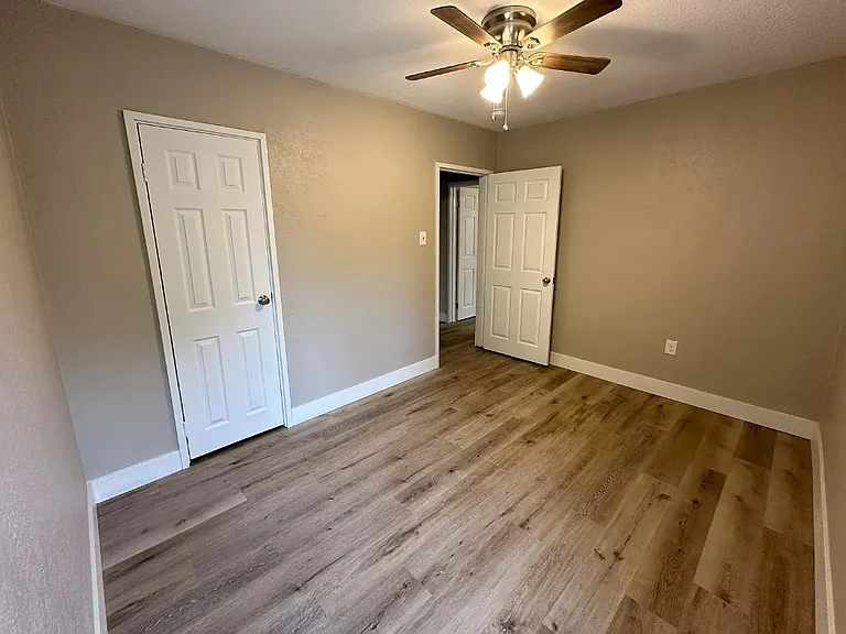 401 Mountain Valley St #C8 — Photo 7