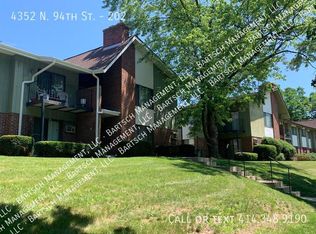 4352 N 94th St #202, Milwaukee, WI 53222