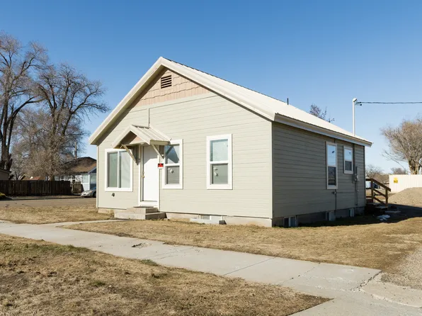 92 NW 2nd Ave APT 1, Ontario, OR 97914