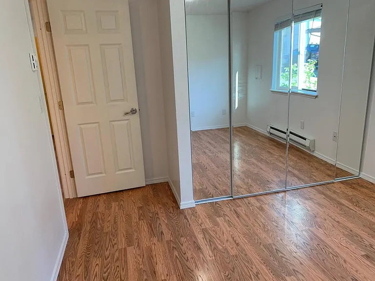14314 32nd Ave NE — Photo 10