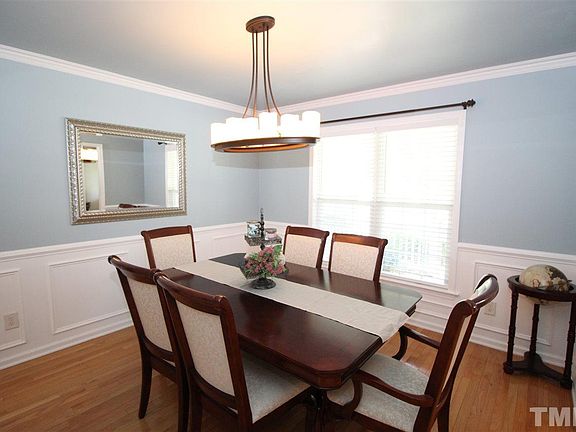 5th image of 60 Torrington Ave