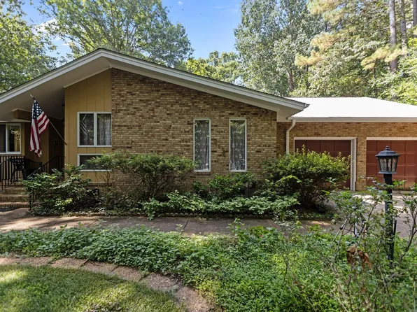 2836 Mattlyn Ct, Raleigh, NC 27613
