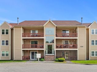 Pheasant Hunt Condominiums, Tewksbury, MA 01876
