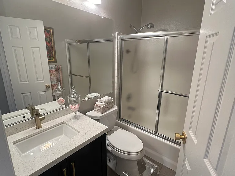 7527 Hazard Center Dr — Photo 8