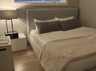 1033 Prospect Ave, North Vancouver, BC V7R2M6